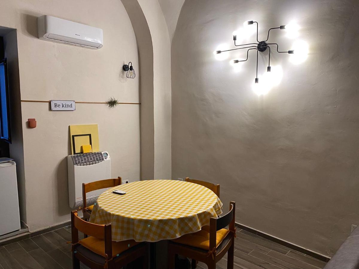 Al Vicolo Stretto Bed and Breakfast Santa Maria a Vico Exteriör bild